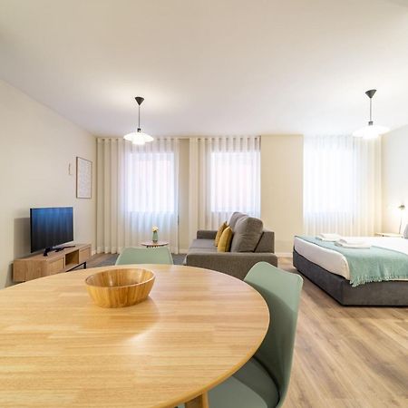 On The Square Studio - City Center By House And People Braga Exterior photo
