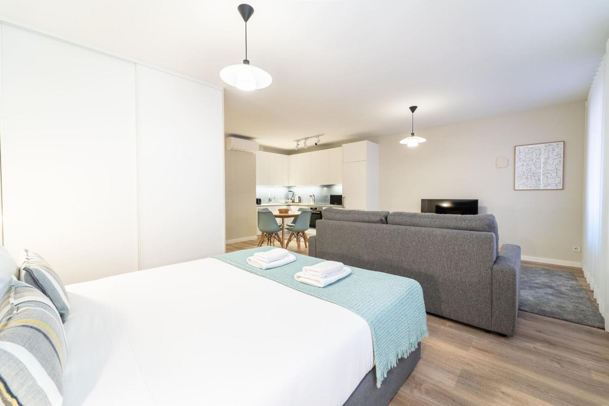 On The Square Studio - City Center By House And People Braga Exterior photo